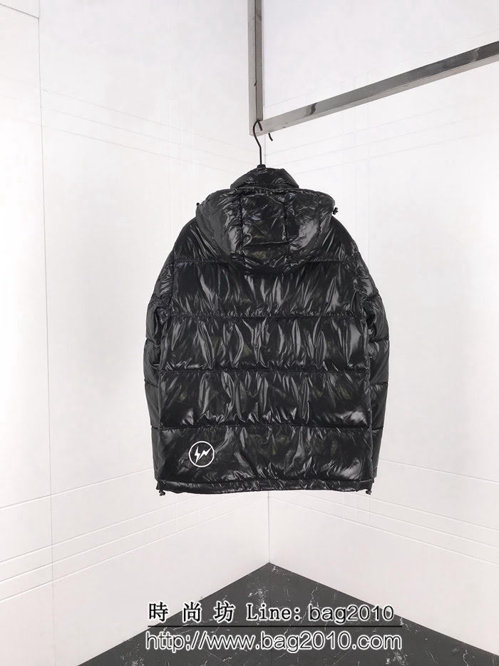 MONCLER蒙口X Fragment聯名款 連帽魔術貼LOGO 男款羽絨服 ydi2208